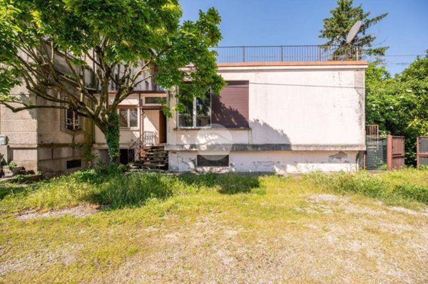 casa indipendente in vendita a Mantova in zona Belfiore