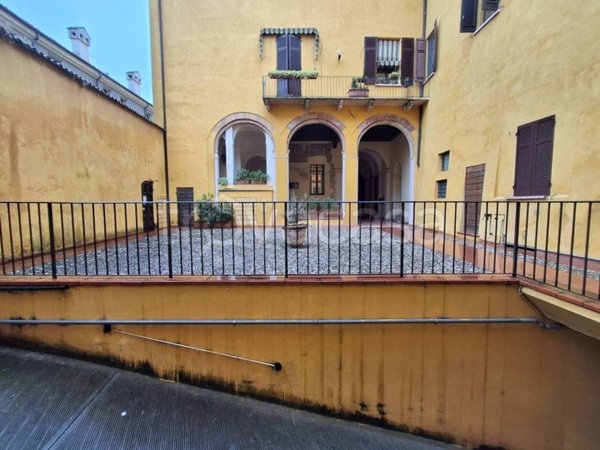 appartamento in vendita a Mantova in zona Centro Storico