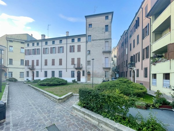appartamento in vendita a Mantova in zona Centro Storico