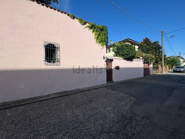 casa indipendente in vendita a Mantova in zona Chiesanuova