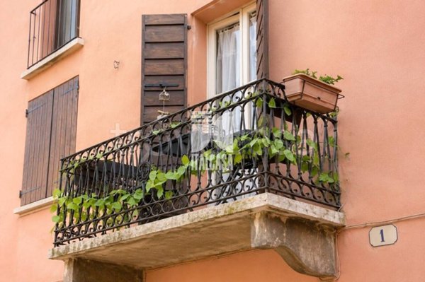appartamento in vendita a Mantova in zona Centro Storico