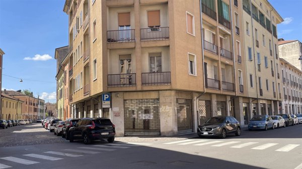 negozio in vendita a Mantova in zona Centro Storico