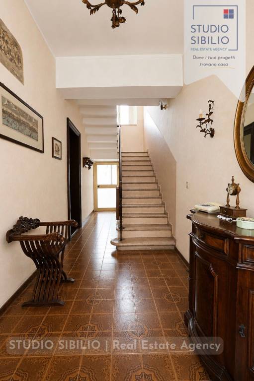 casa indipendente in vendita a Mantova in zona Centro Storico