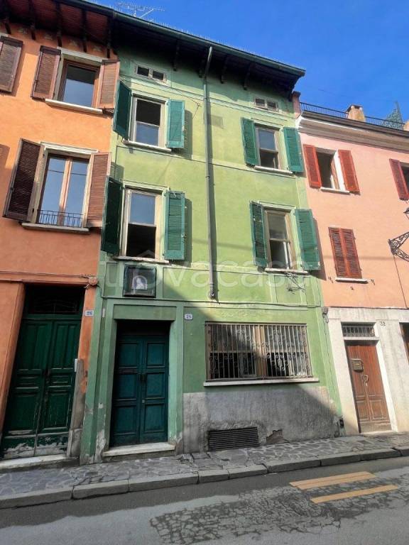 casa indipendente in vendita a Mantova in zona Centro Storico