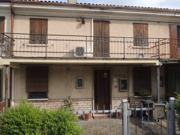 appartamento in vendita a Mantova in zona Cittadella