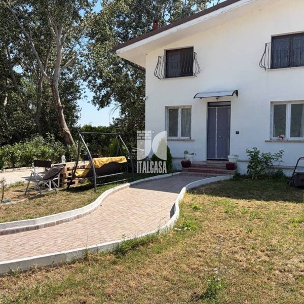 appartamento in vendita a Mantova in zona Lunetta-Frassino