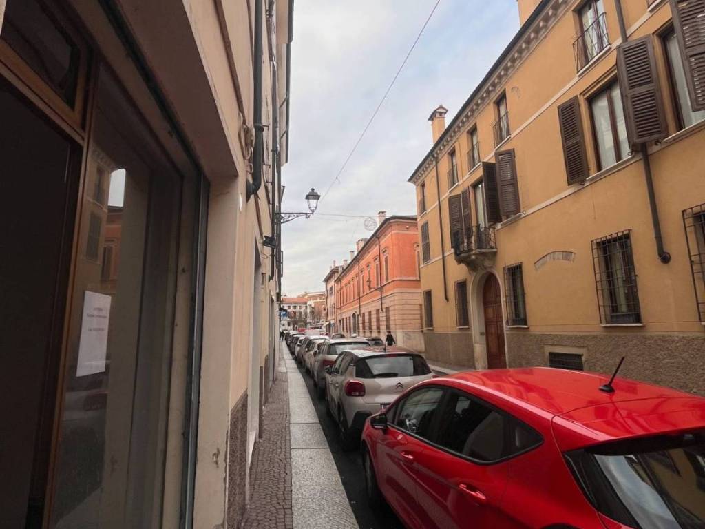 negozio in vendita a Mantova in zona Centro Storico
