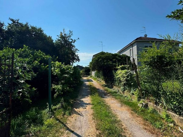 casa indipendente in vendita a Mantova