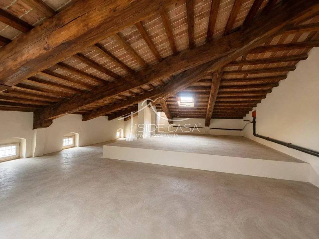 appartamento in vendita a Mantova in zona Centro Storico