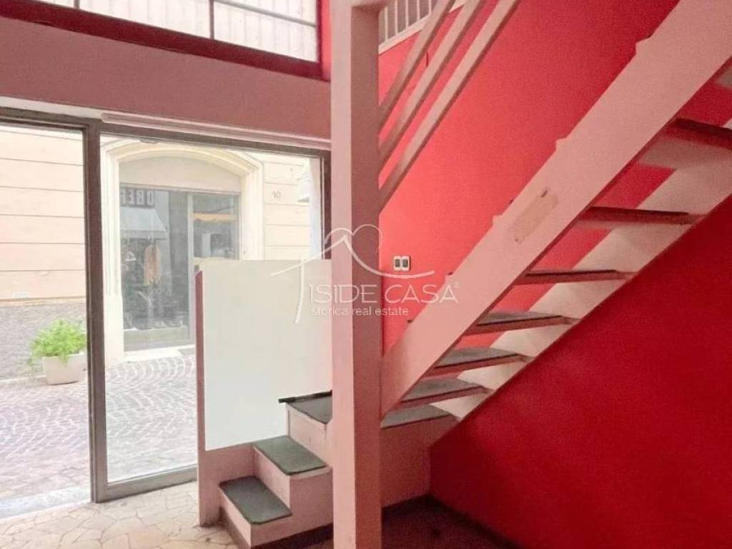 negozio in vendita a Mantova in zona Centro Storico