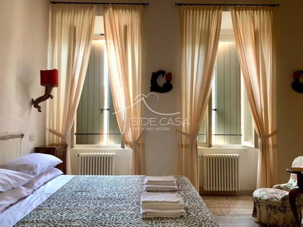 casa indipendente in vendita a Mantova in zona Centro Storico