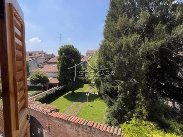 appartamento in vendita a Mantova in zona Centro Storico