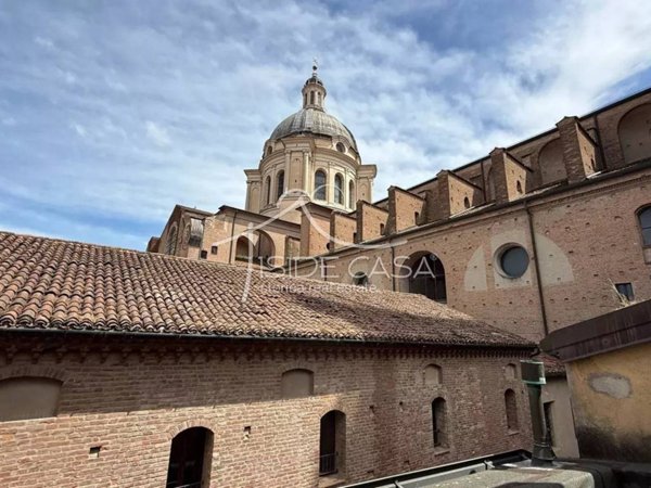 appartamento in vendita a Mantova in zona Centro Storico