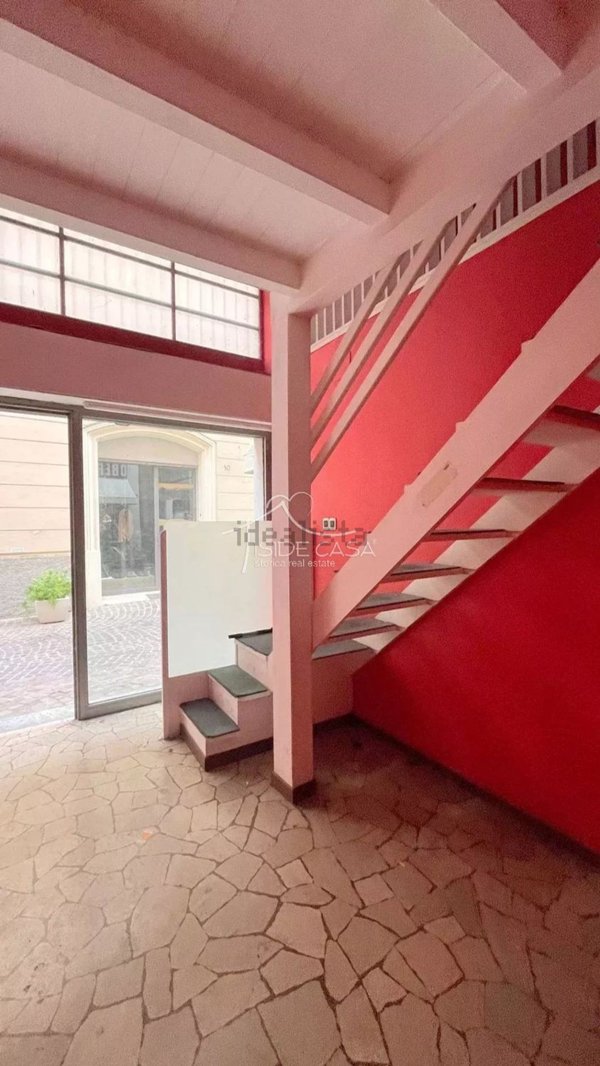 ufficio in vendita a Mantova in zona Centro Storico