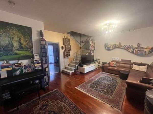 casa indipendente in vendita a Mantova