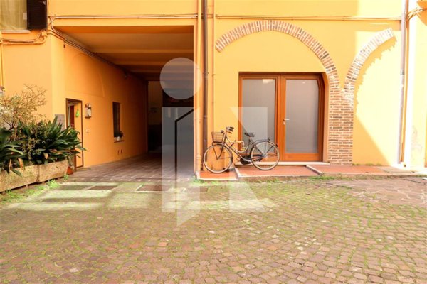 ufficio in vendita a Mantova in zona Centro Storico