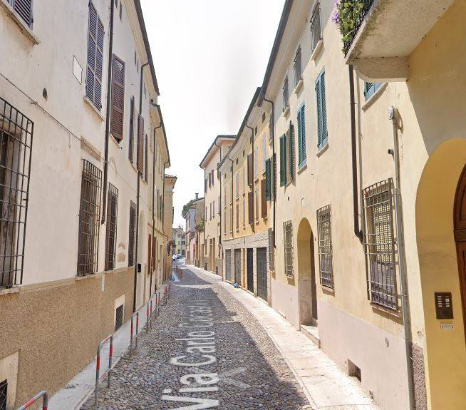 appartamento in vendita a Mantova in zona Centro Storico