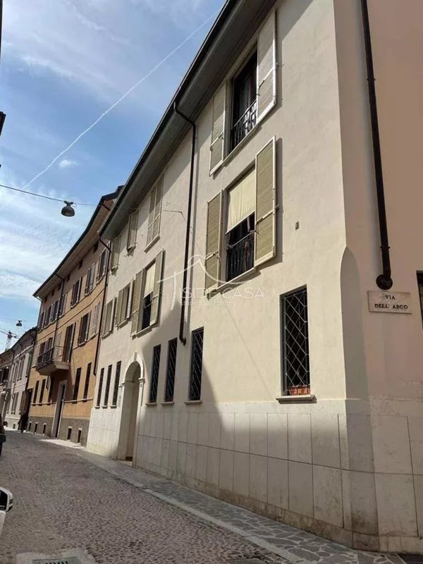 appartamento in vendita a Mantova in zona Centro Storico