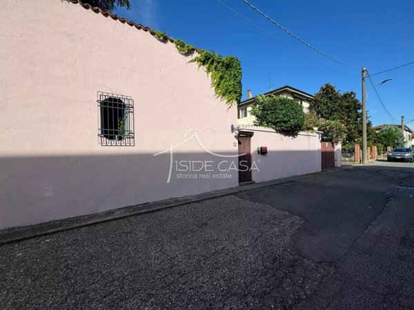 casa indipendente in vendita a Mantova in zona Chiesanuova