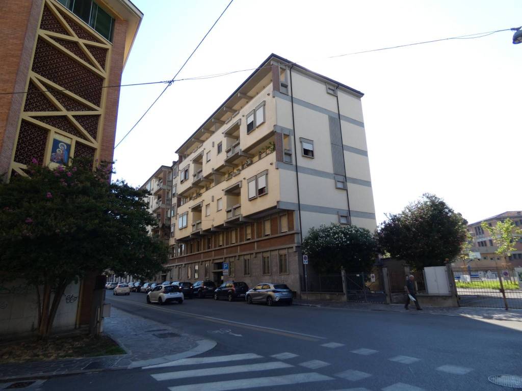 appartamento in vendita a Mantova in zona Via Montanara e Curtatone