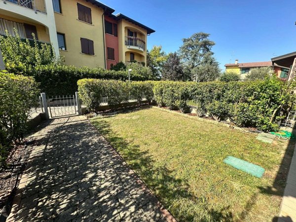 casa indipendente in vendita a Mantova in zona Castelnuovo