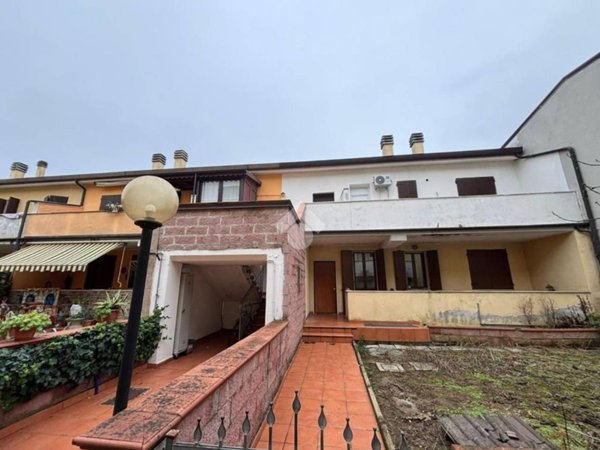 appartamento in vendita a Mantova in zona Lunetta