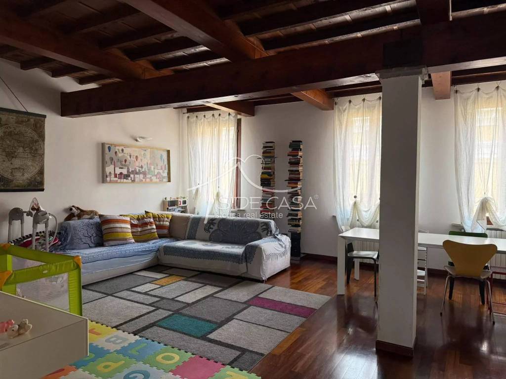 appartamento in vendita a Mantova in zona Centro Storico