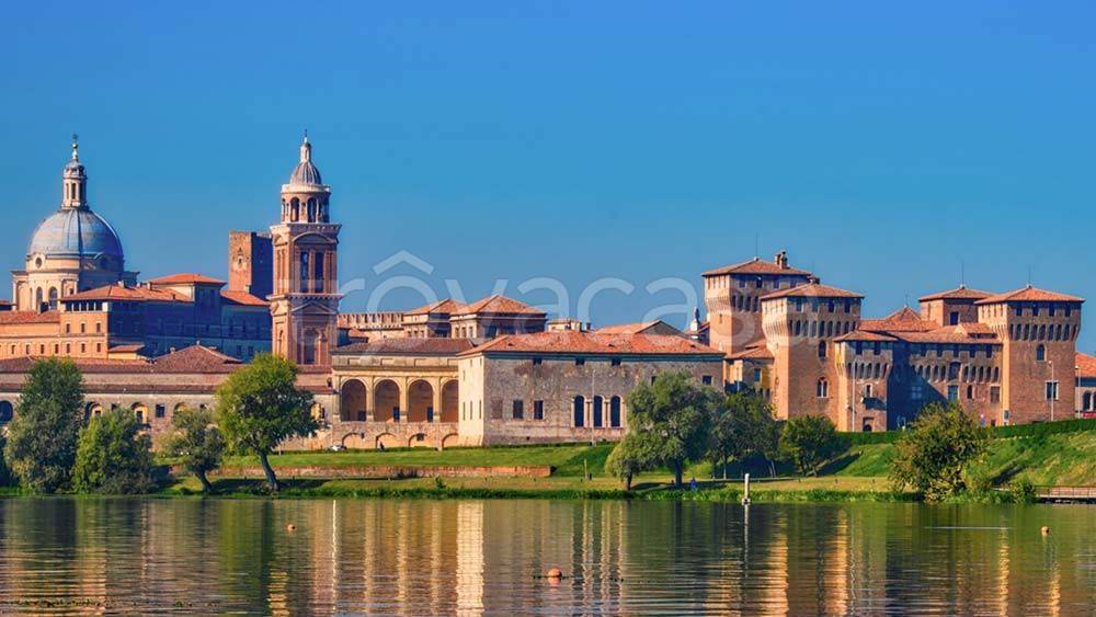 appartamento in vendita a Mantova in zona Valletta Paiolo