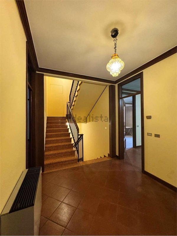 casa indipendente in vendita a Mantova in zona Centro Storico