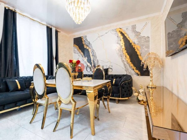 appartamento in vendita a Mantova in zona Corso Vittorio Emanuele II