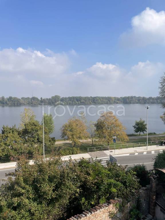 appartamento in vendita a Mantova in zona Valletta Valsecchi