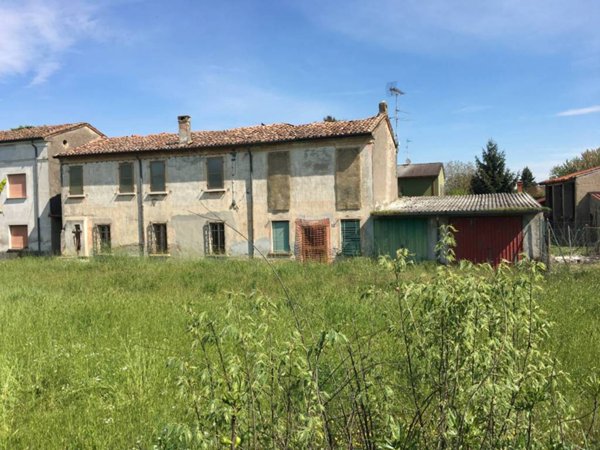 terreno edificabile in vendita a Marcaria in zona San Michele in Bosco