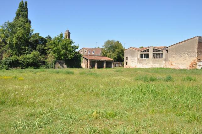 terreno edificabile in vendita a Marcaria in zona San Michele in Bosco