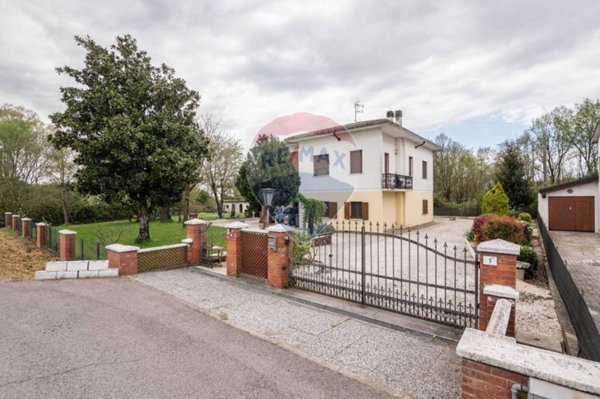 casa indipendente in vendita a Marcaria in zona Cesole