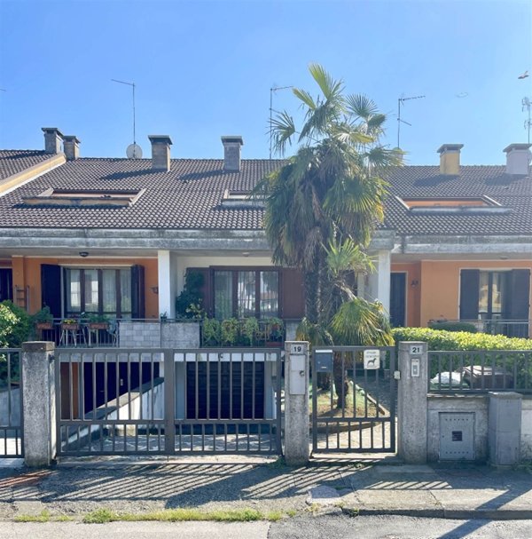 casa indipendente in vendita a Marcaria