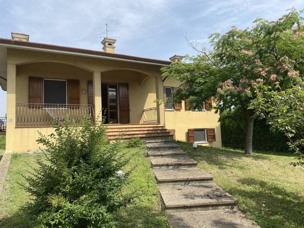 casa indipendente in vendita a Marcaria in zona Campitello