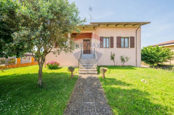 casa indipendente in vendita a Marcaria