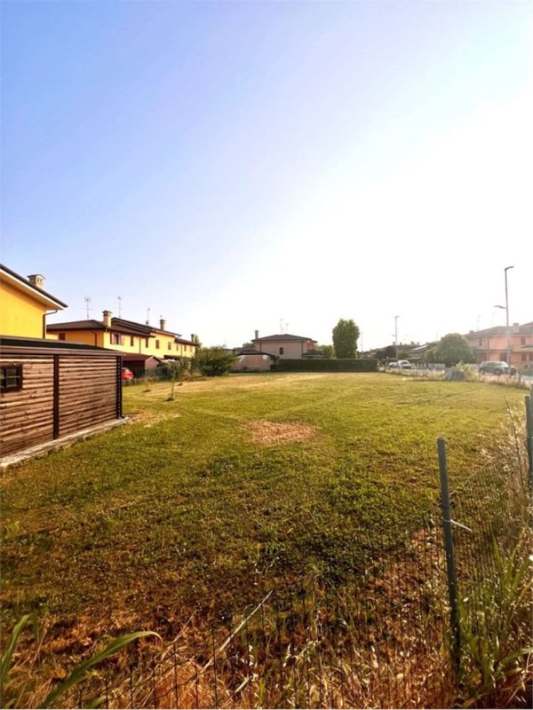 villa in vendita a Marcaria in zona Campitello