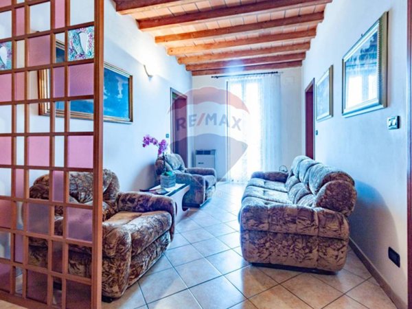 casa indipendente in vendita a Marcaria