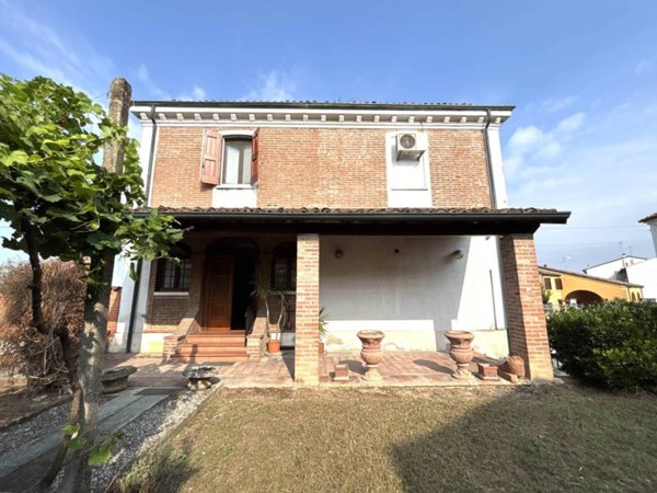 casa indipendente in vendita a Marcaria in zona Canicossa