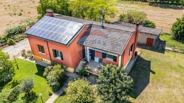 casa indipendente in vendita a Marcaria in zona Casatico