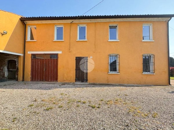 casa indipendente in vendita a Marcaria