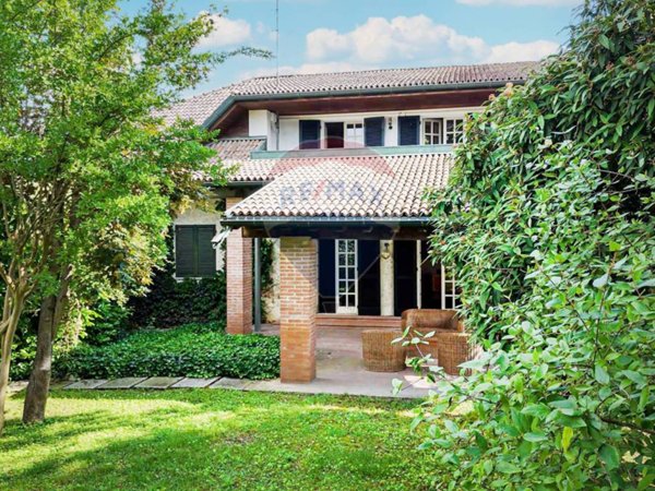 casa indipendente in vendita a Marcaria