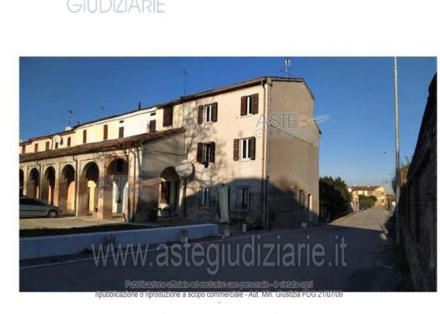 casale in vendita a Marcaria