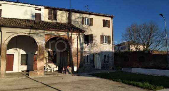 monolocale in vendita a Marcaria in zona Canicossa