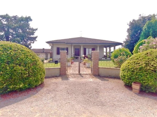 casa indipendente in vendita a Marcaria