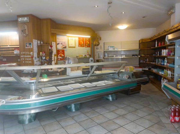 negozio in vendita a Marcaria