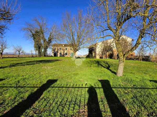 casa indipendente in vendita a Marcaria