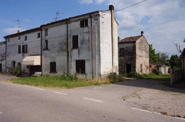 casa indipendente in vendita a Marcaria in zona Canicossa