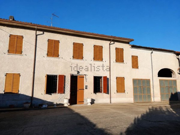 casale in vendita a Marcaria in zona Casatico